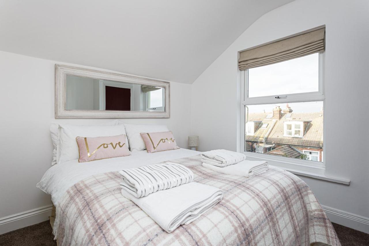 Luxury Granada Apartments - 1 & 2 Bed Flats W Free Parking Perfect For Contractors, Students Near The Beach Portsmouth Kültér fotó
