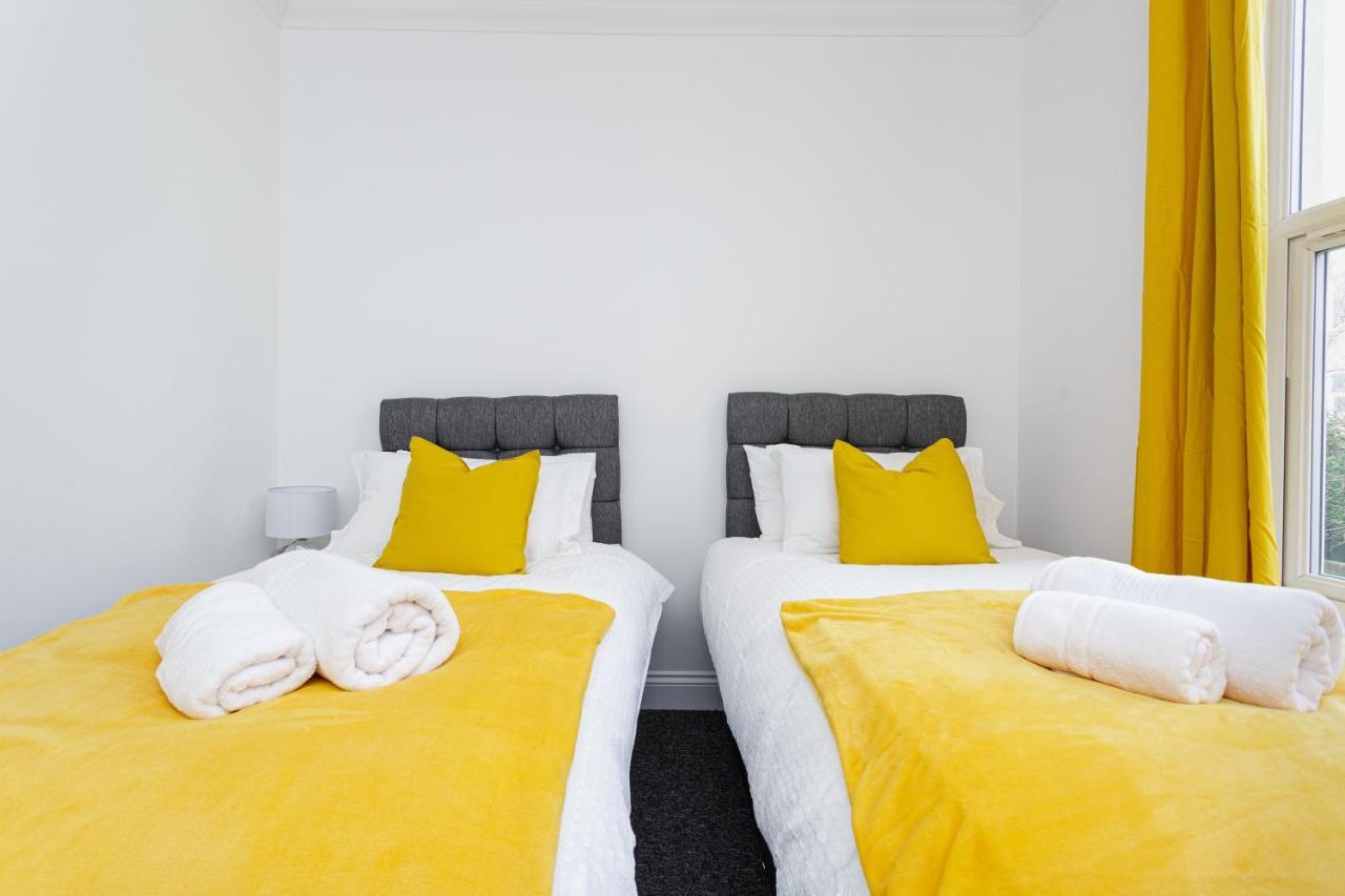Luxury Granada Apartments - 1 & 2 Bed Flats W Free Parking Perfect For Contractors, Students Near The Beach Portsmouth Szoba fotó