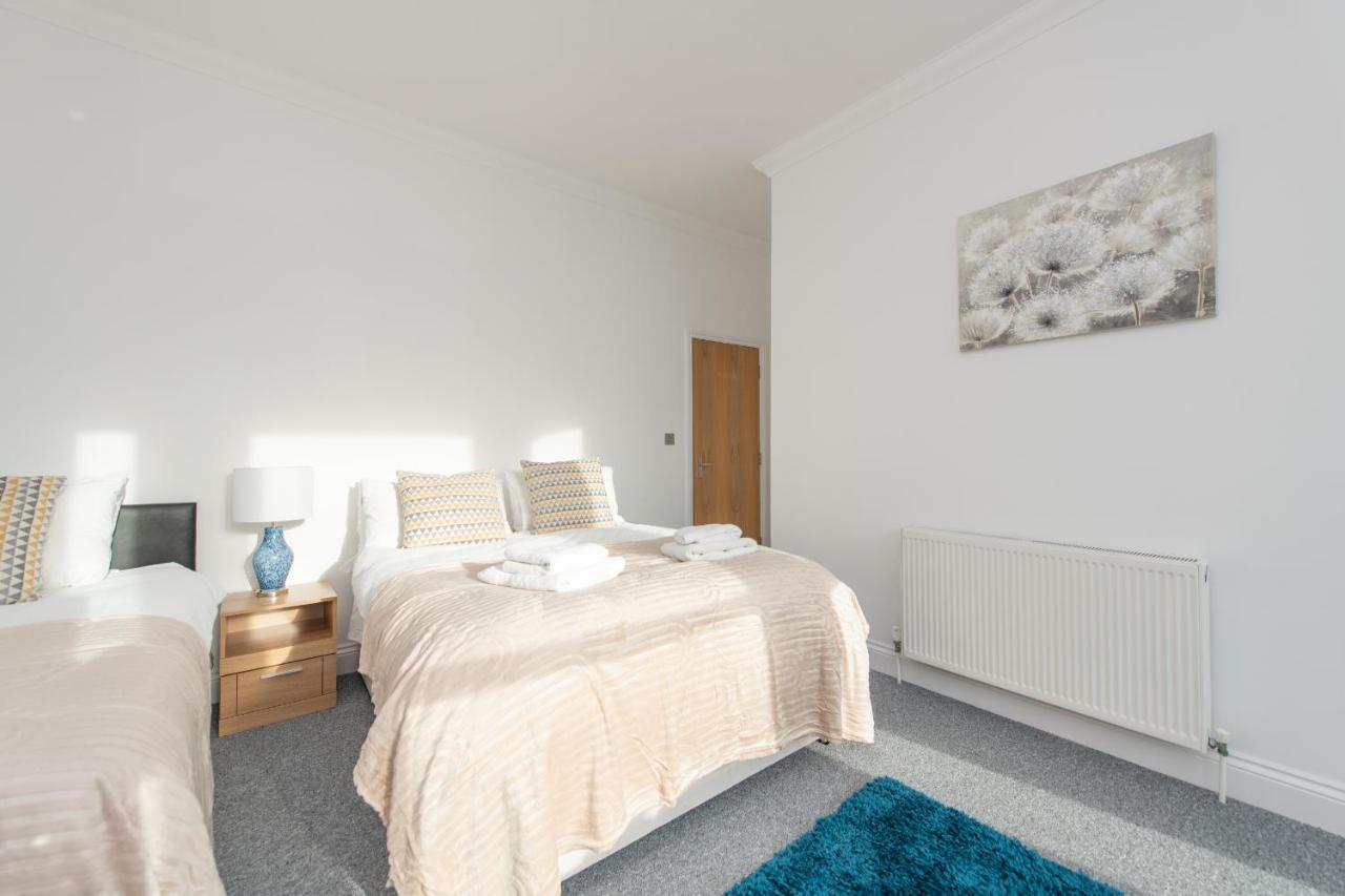 Luxury Granada Apartments - 1 & 2 Bed Flats W Free Parking Perfect For Contractors, Students Near The Beach Portsmouth Szoba fotó
